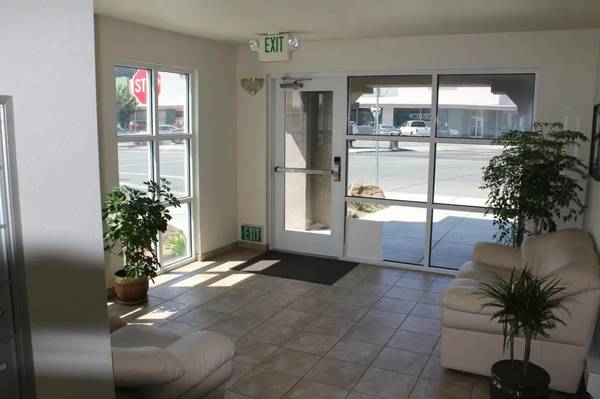 0BR/1BA Apartment on E Lake Ave · Watsonville