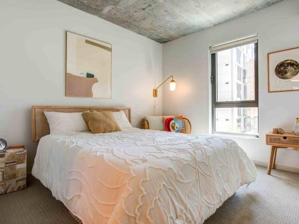 1BR/1BA Apartment on Jones St · San Francisco photo 2