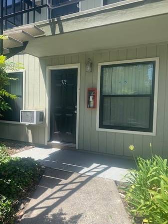 Condos on College View Dr · Rohnert Park photo 4