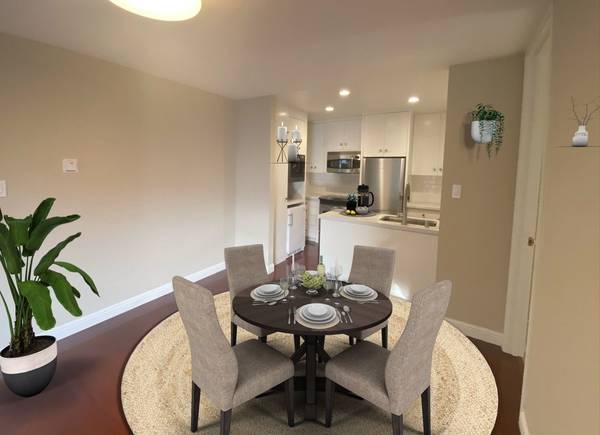 2BR/2BA Apartment on Carlmont Drive · Belmont photo 3