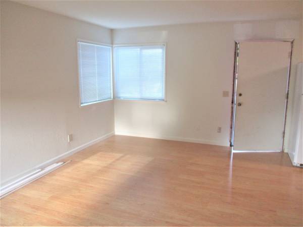 Apartments on Clay St. · Santa Cruz photo 3