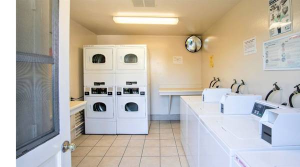 Apartments on Fremont Blvd · Union City photo 5