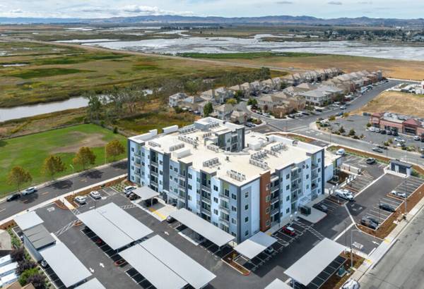 1BR/1BA Apartment on Mccoy Creek Way · Fairfield photo 2