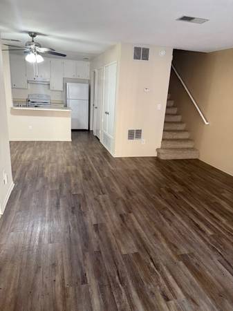 2BR/1BA Apartment on St. Matthew Pl. · Concord photo 3
