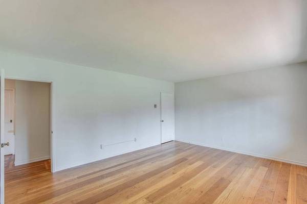 1BR/1BA Apartment on Parker Street Unit H · Berkeley photo 5