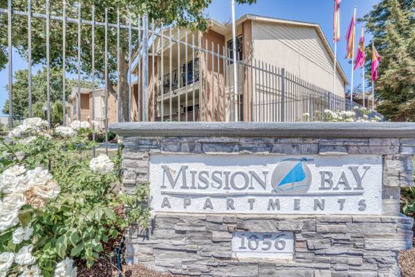 Mission Bay Apartments photo 3