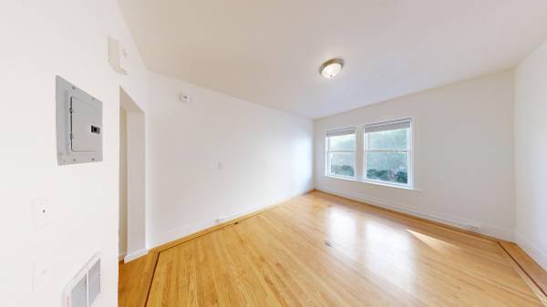 434 Leavenworth photo 3