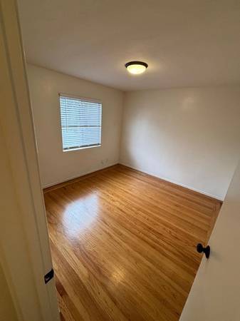1BR/1BA Apartment on Staten Avenue Unit 2f · Oakland