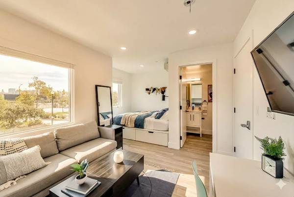 0BR/1BA Apartment on Mandela Parkway · Oakland photo 4