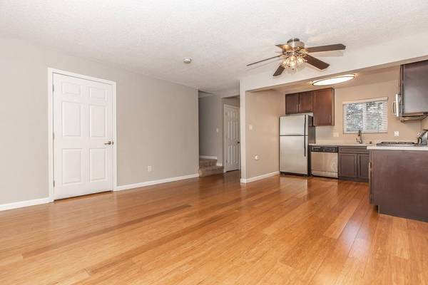 1BR/1BA Single Family House on Maple St Unit 14 · Santa Cruz photo 3