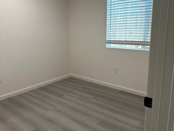 2BR/1BA In Law Adu on Harding Avenue · San Jose photo 3