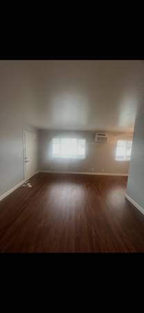 1BR/1BA Apartment on Juniper Dr. Apt. C · Gilroy photo 5