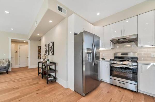 1BR/1BA Apartment on San Carlos Ave · San Carlos photo 3