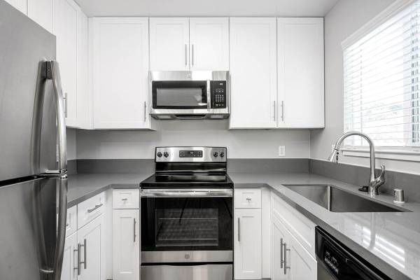 Lafayette Oaks photo 4