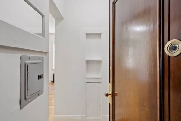Randolph Apartments photo 3