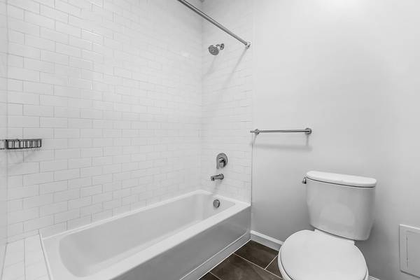 605 JONES Apartments photo 5