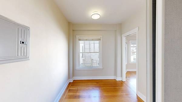 Apartments on O'Farrell · San Francisco photo 4