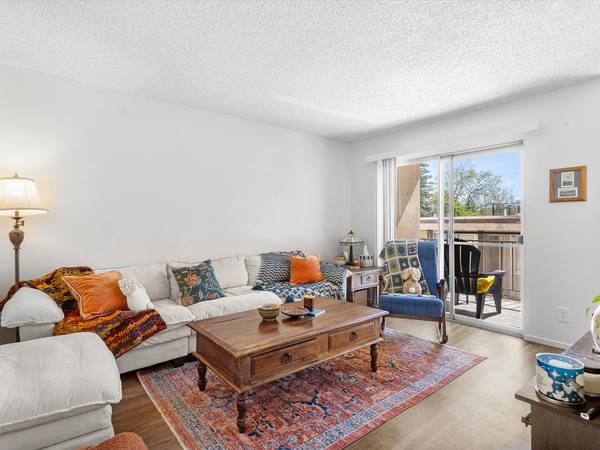 Warring Street Apartments photo 2
