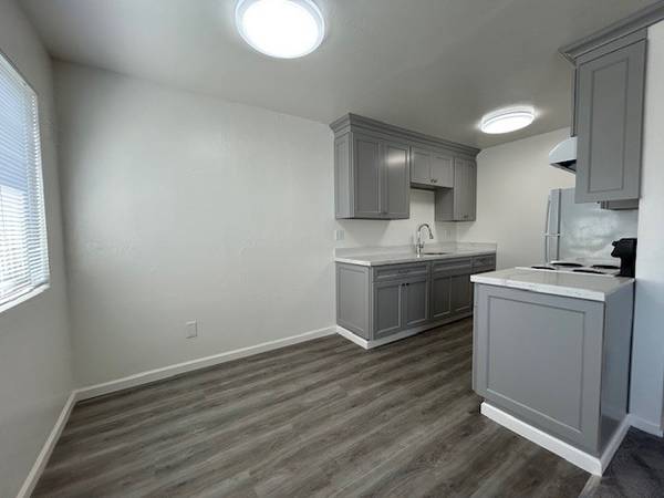 Apartments on Lincoln Ave · Oakland photo 5