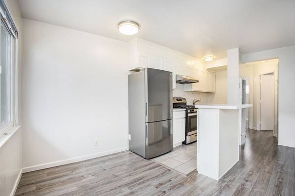 1BR/1BA Apartment on Santa Clara · Alameda photo 5