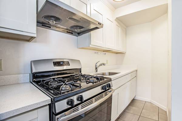1BR/1BA Apartment on Santa Clara · Alameda photo 5