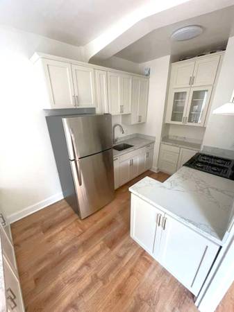 Pearsonia Apartments photo 2