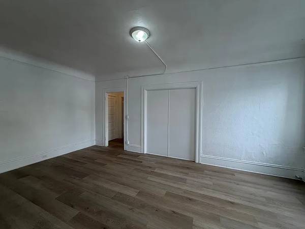 1BR/1BA Apartment on Waverly St · Oakland photo 2