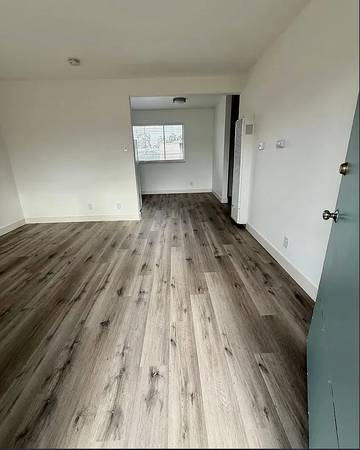 Apartments on Floribunda Ave · Burlingame photo 4