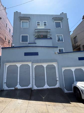 1BR/1BA Single Family House on Hillsborough St · Oakland photo 2