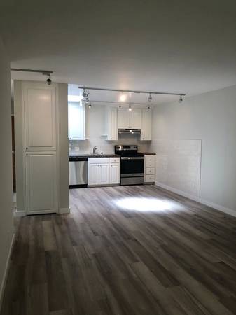 1737 Jackson Street, San Francisco, CA 94109 photo 2