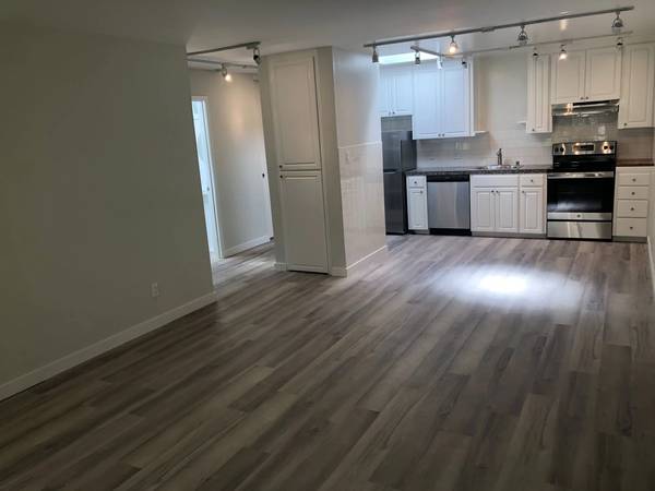 1737 Jackson Street, San Francisco, CA 94109 photo 3