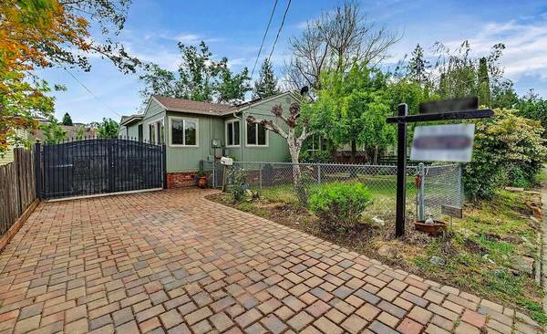 Bright And Inviting Move In Ready Home