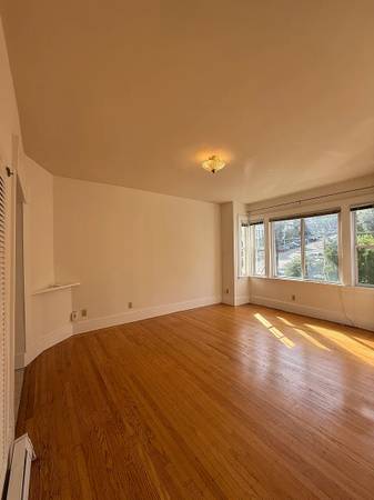 442 Elizabeth Street (741r) photo 4
