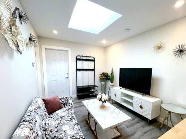 848 Girard Street, San Francisco, CA 94134 photo 2