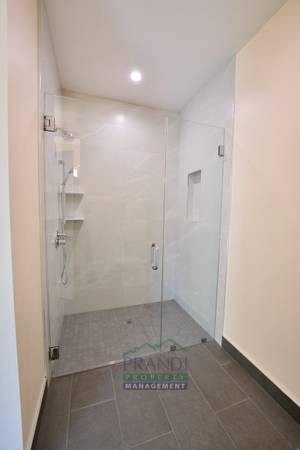 1BR/1BA Apartment on E Crescent Dr Unit A · Kentfield photo 5