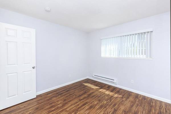 Creekside Apartments photo 2