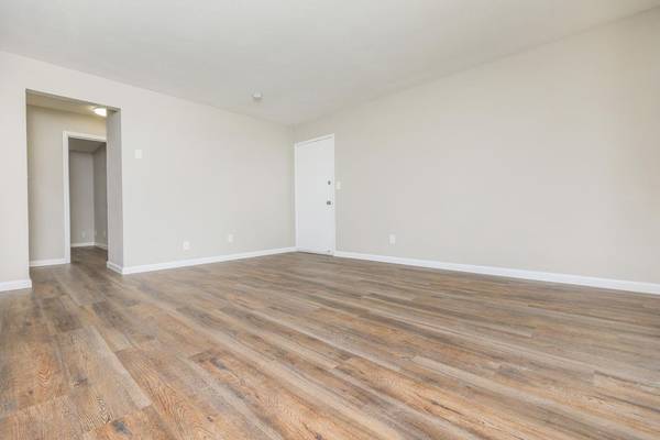 Creekside Apartments photo 3