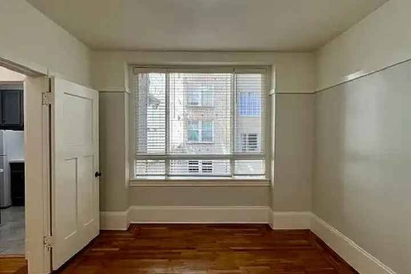 Buckingham Apartments photo 4