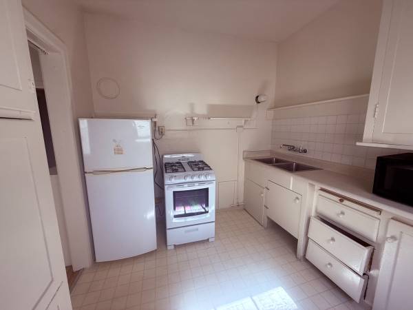 0BR/1BA Apartment on Haste St. · Berkeley photo 5