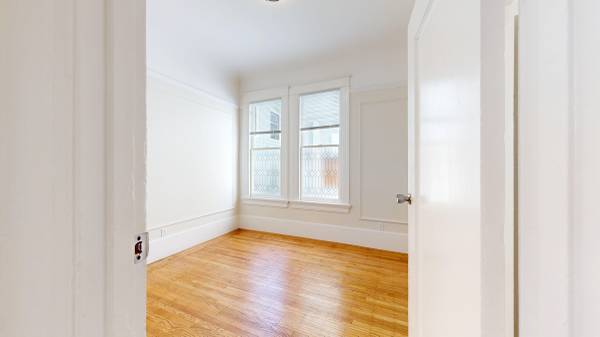 Apartments on Sacramento St - 211 · San Francisco photo 3
