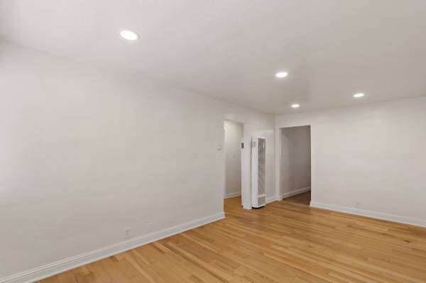 2BR/1BA Other on York St · Richmond photo 2
