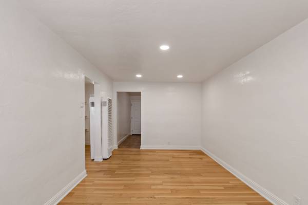 2BR/1BA Other on York St · Richmond photo 3