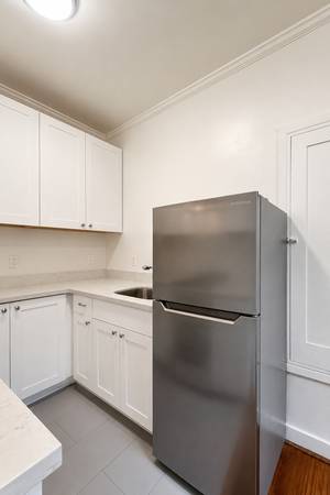 707 Stockton Street, San Francisco, CA 94108 photo 4