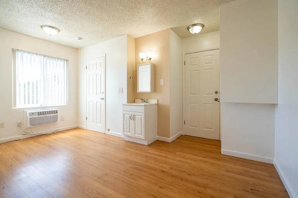 Apartments on South 9th Street · San Jose photo 2