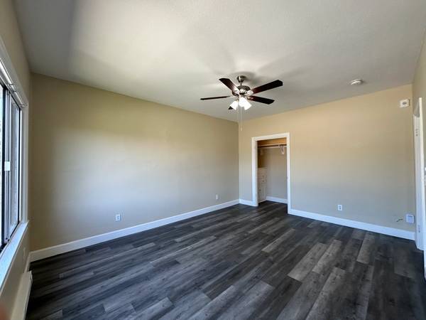 Apartments on Brooklyn Avenue · Oakland photo 2