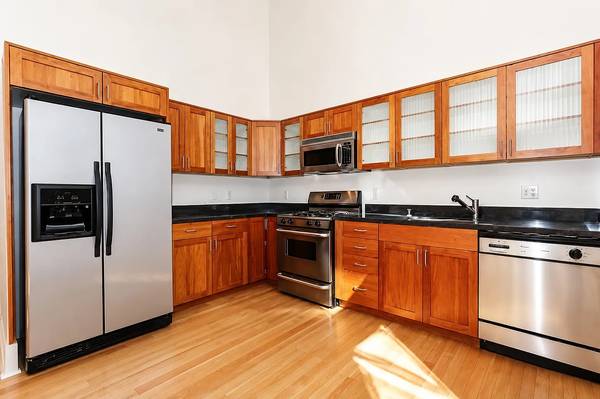 Condos on 6th Street · San Francisco photo 4