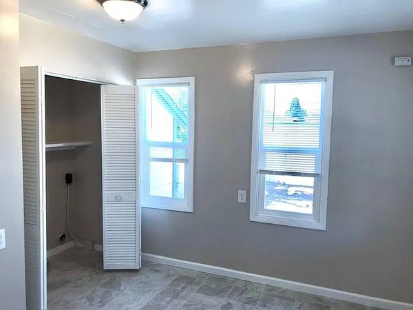 2BR/1BA Single Family House on Center Ave · Richmond photo 4