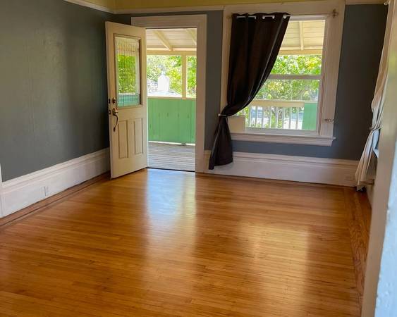 Apartments on Central Avenue · Alameda photo 2