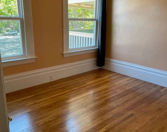 Apartments on Central Avenue · Alameda photo 3