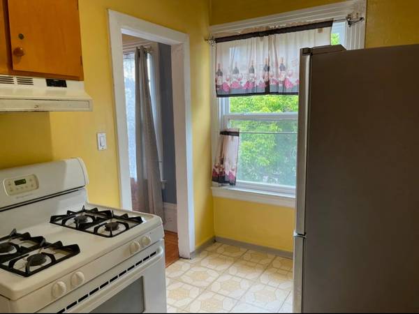 Apartments on Central Avenue · Alameda photo 4